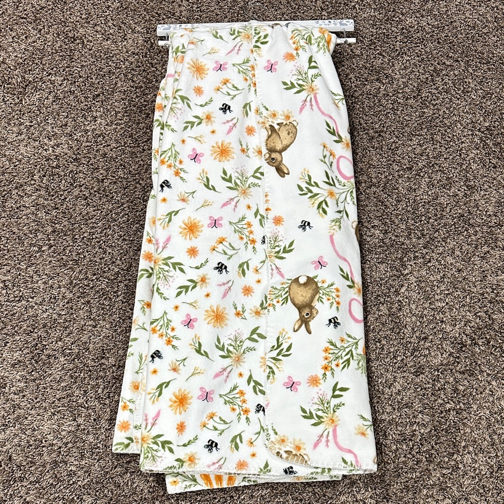 Floral Bunny Print Blaket